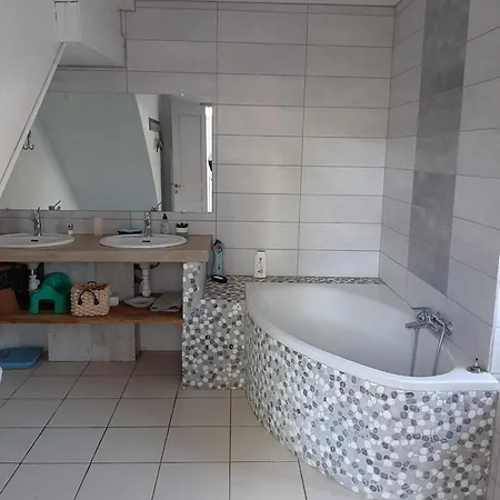 Maison Paradis Pr Enfants Troncens