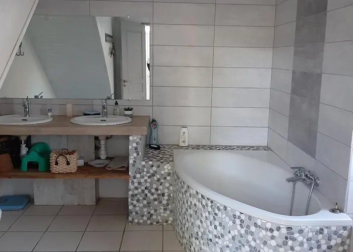 Maison Paradis Pr Enfants Troncens