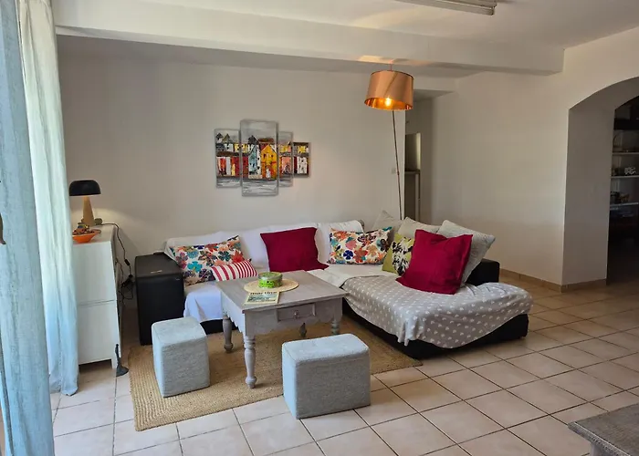 Maison Paradis Pr Enfants Casa de Férias *