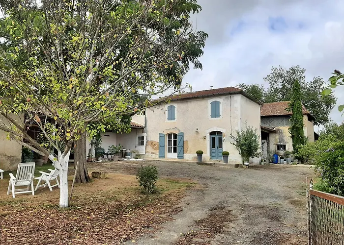 Casa de Férias Maison Paradis Pr Enfants Troncens